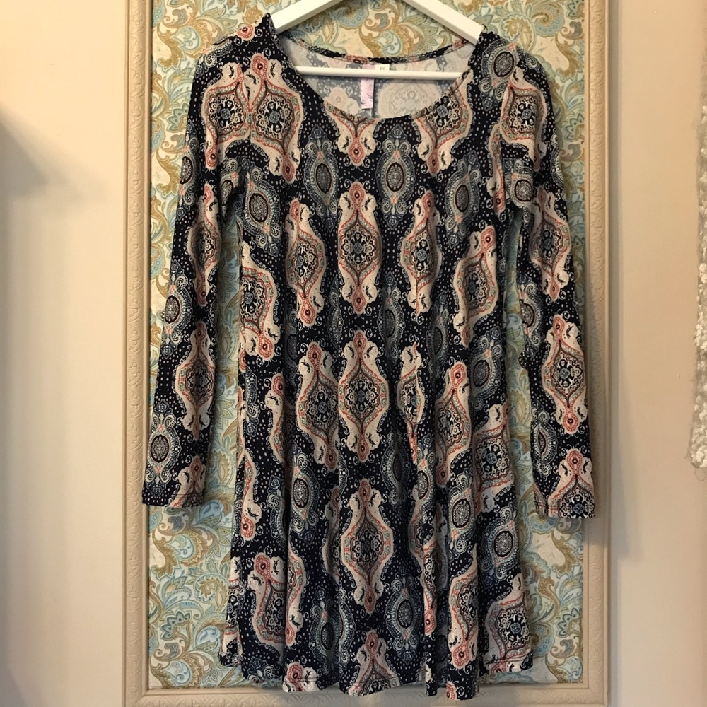 Francesca’s Alya Long Sleeve Swing Dress in Navy